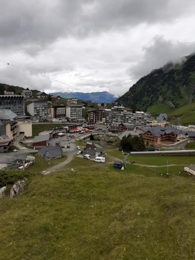 Appartement au pied du PIC du Midi à La MONGIE Exterior foto